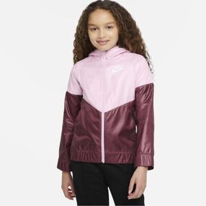 Nike Girls Windrunner Jacket Size Medium (Big Girls Sizing